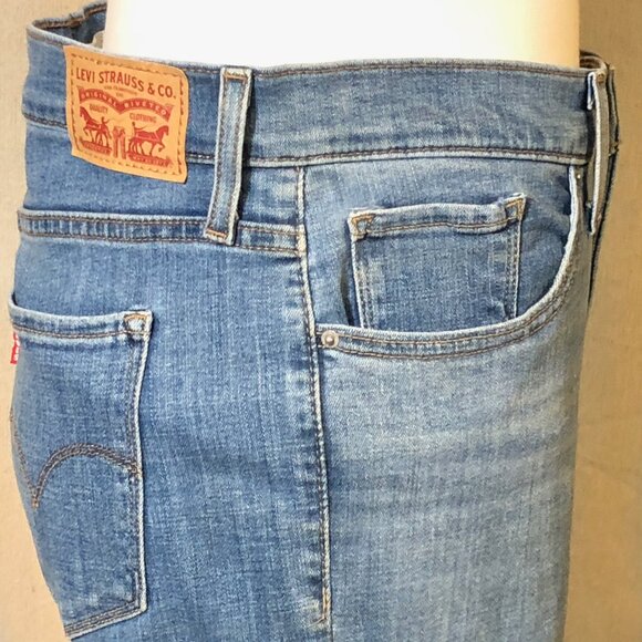 Levi's 315 Shaping Bootcut Jean 31 - Picture 5 of 10
